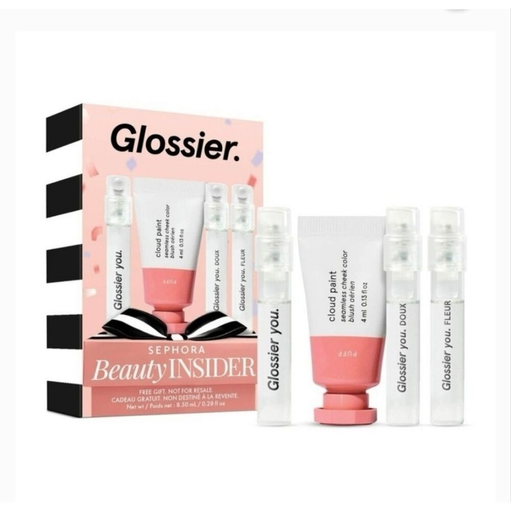 GLOSSIER -Sephora Beauty Insider Gift Set (Mini Cloud Blush in Puff/3 Mini Frag.